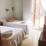 Πανσιόν La Marina 2*