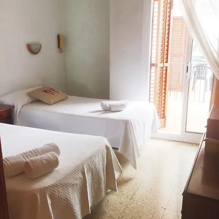 Casa de hóspedes La Marina 2*
