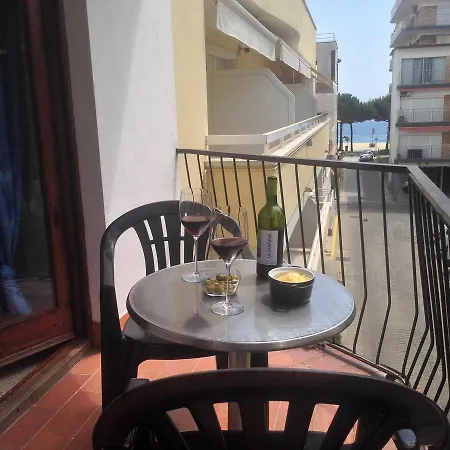 Πανσιόν La Marina 2*