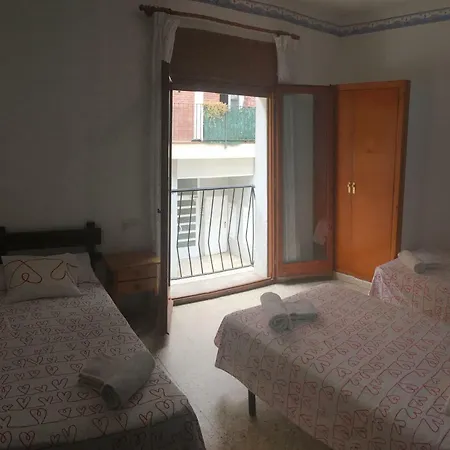 La Marina 2*